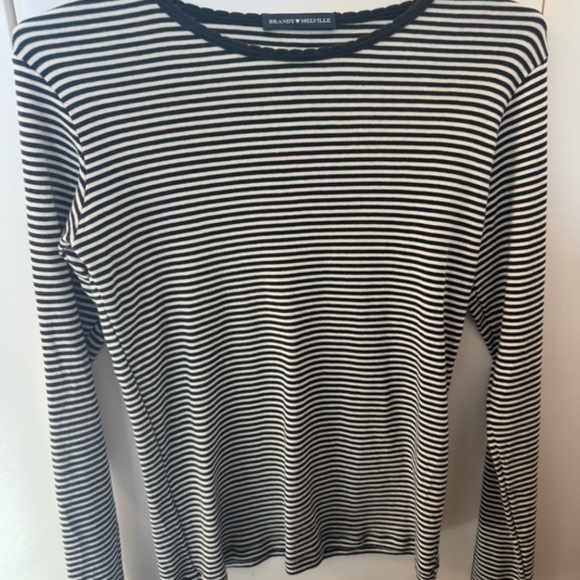 Brandy Melville Leah Striped Top (Long Sleeve) - Picture 2 of 4